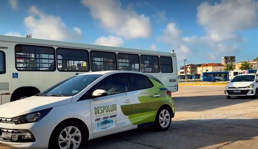 Leia mais sobre o artigo Mais de 120 empresas avançam com selo Despoluir e impulsionam transporte sustentável em SE e AL